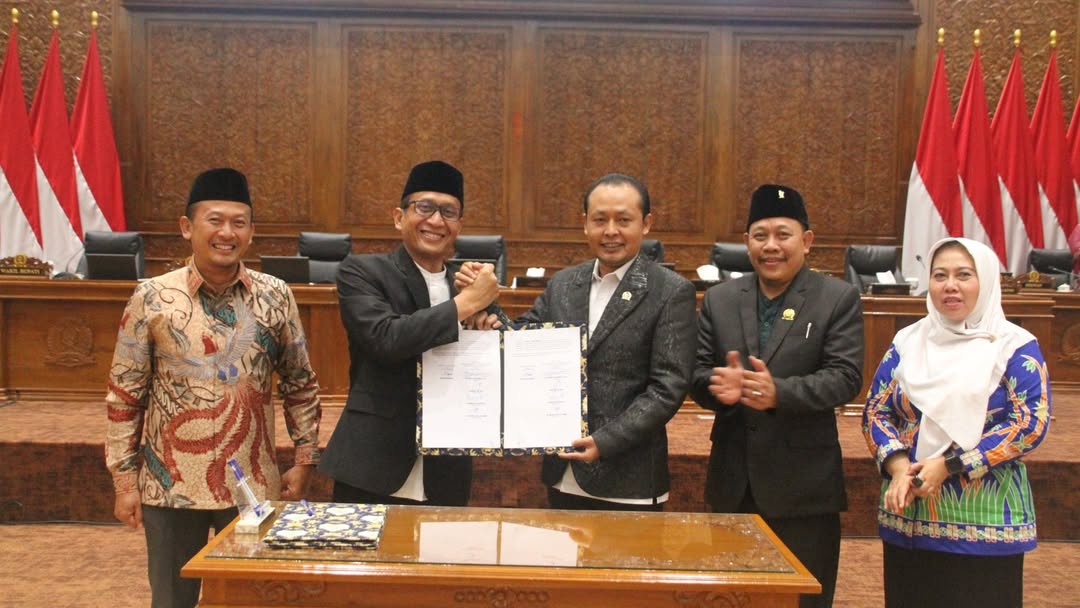 DPRD Bojonegoro Sahkan Perda Dana Abadi Pendidikan